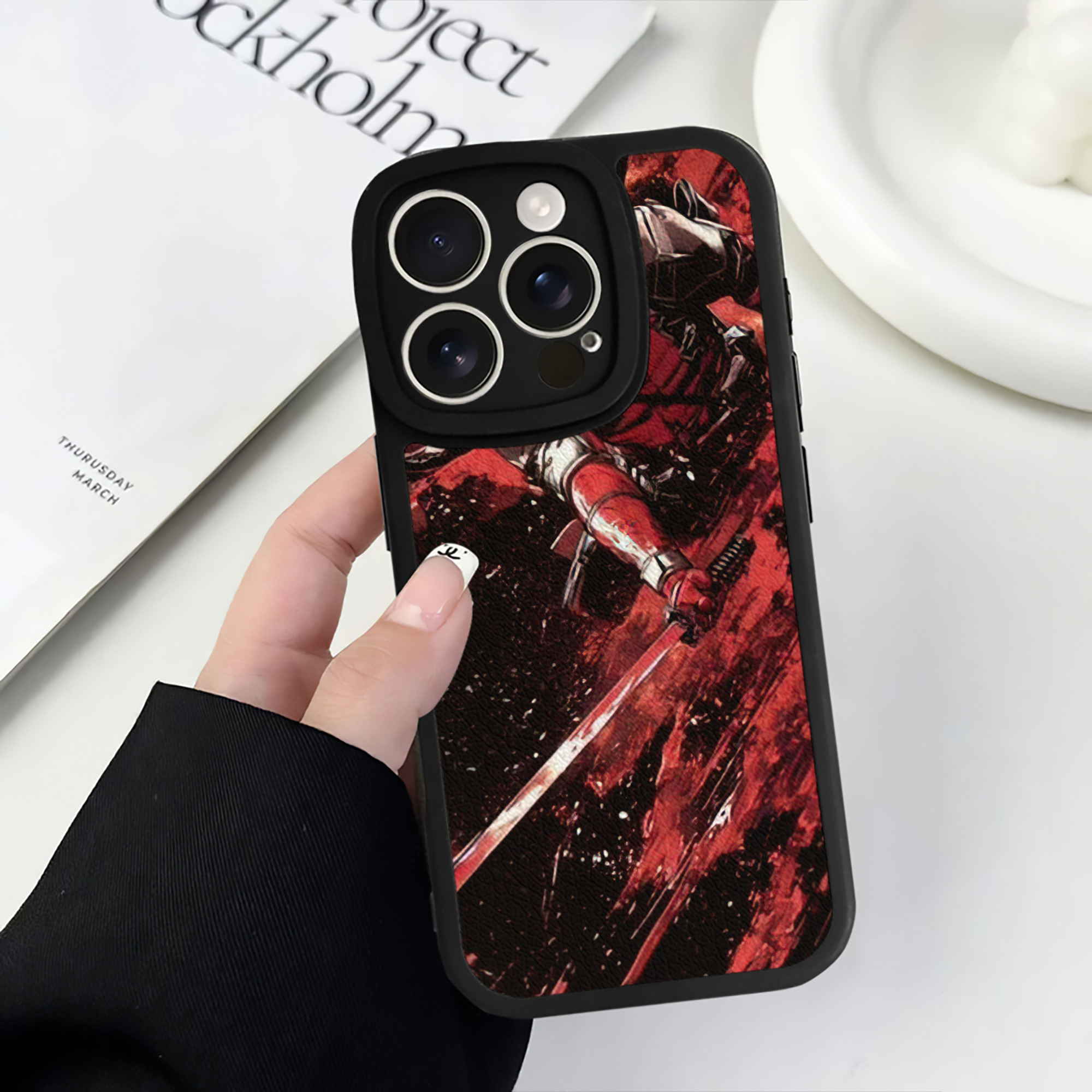 （画像用） Deadpool デッドプール 【iPhone 16シリーズ対応】シリコンスマホケース（レザー調） 材質：シリコン